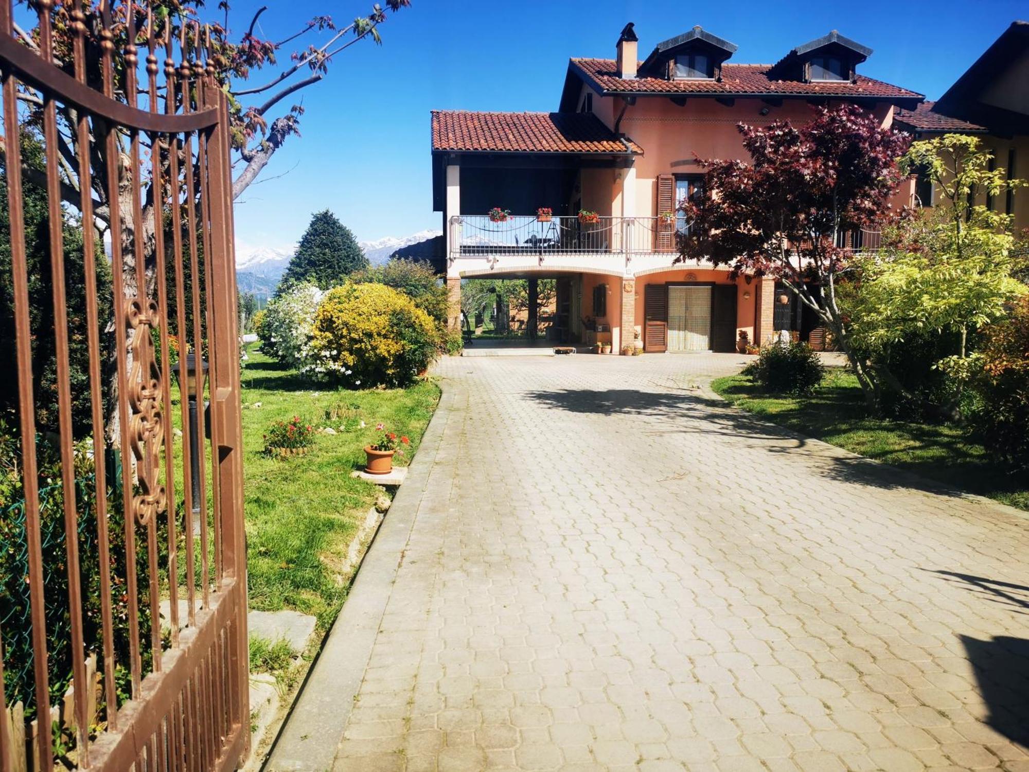 Orto Del Pettirosso Apartment Front Luaran gambar